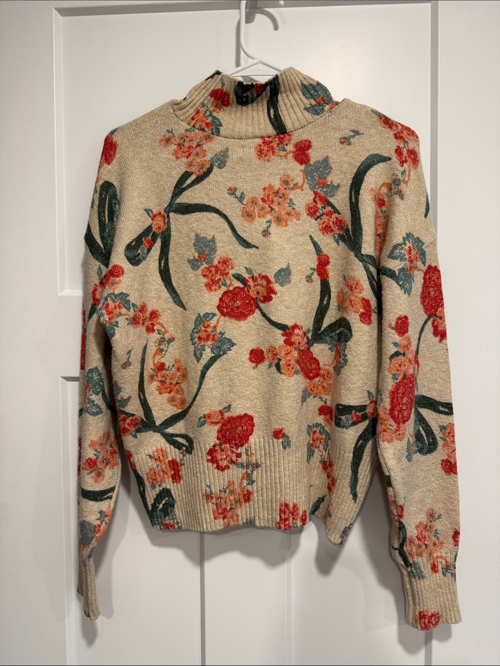Cream Floral Turtleneck Sweater with Red & Green Print NWT - Picture 3 of 4